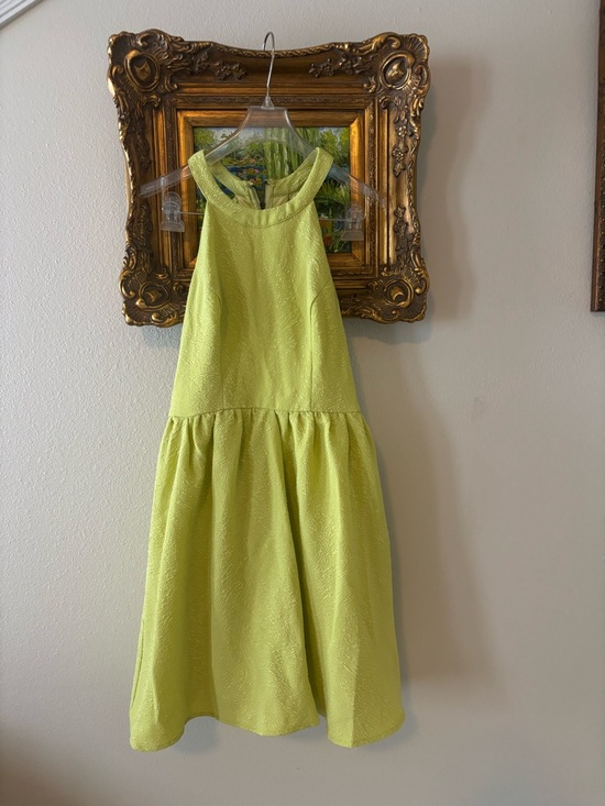 Soieblu Dresses & Skirts - Soieblu Key Lime Halter Textured Midi Dress